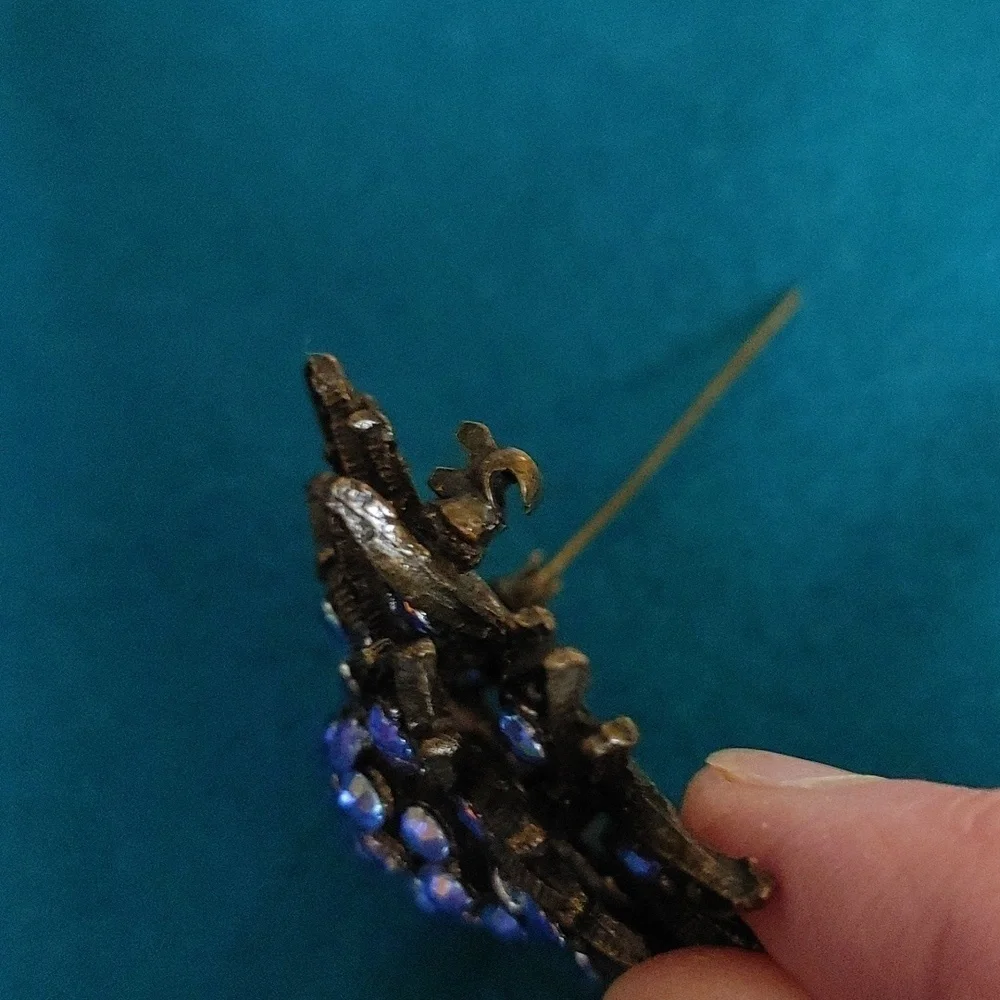Vintage Brooch Blue & Purple Crystals Layered Flower Pattern in Bronze Setting